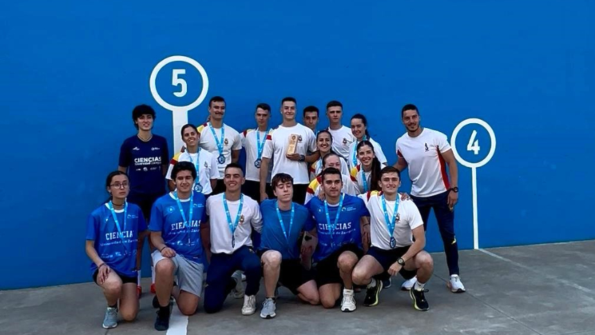 Defensa se impone en el Torneo Rector de frontenis